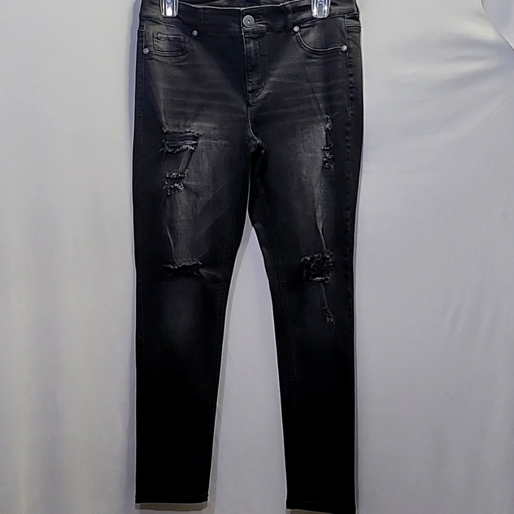 Women's EUC Plus Distressed Black Jeans size 16